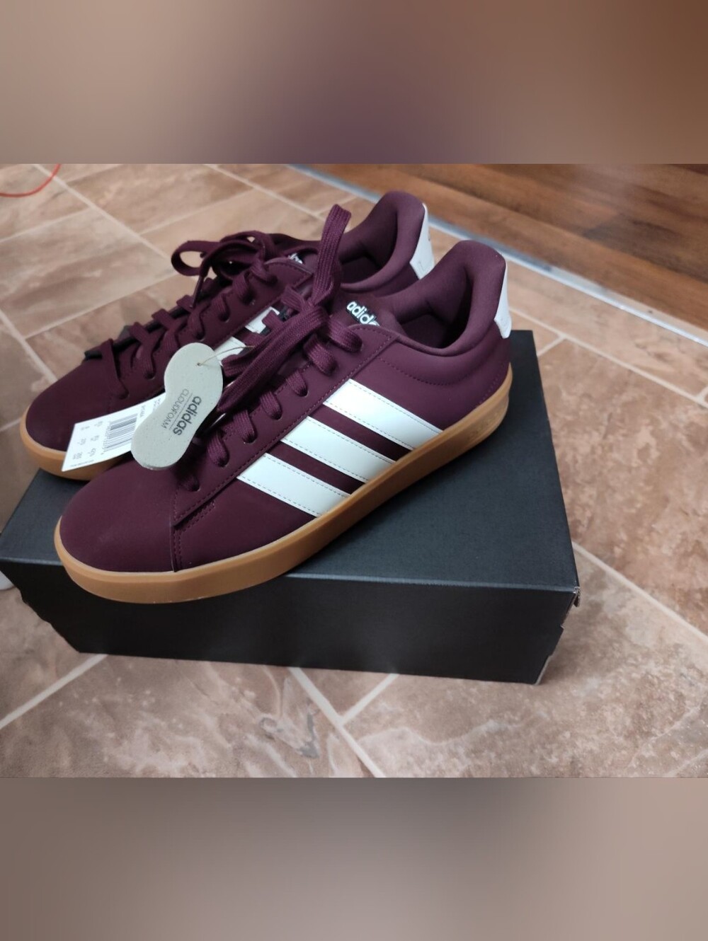 Adidas Grand Court 3.0 Sneakers Burgundy White Gum Sole Men’s Size 9 NWT